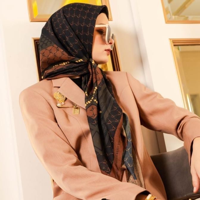 Vz Quimby Scarf Original Vivi Zubedi New York Season Collection