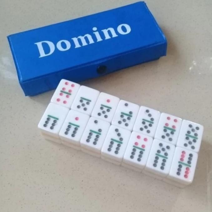 batu domino/ gaple batu permainan domino gaple lengkap box  Ravnicmart