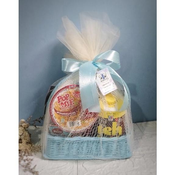 

Cuci Gudang Parcel Lebaran / Hampers Lebaran / Hampers Snack Original