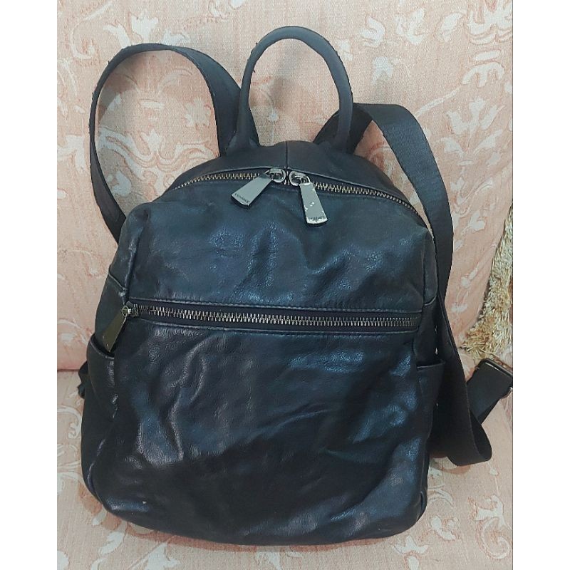 Tas ransel wanita PL. Cantik. Kulit asli. Ada minus.