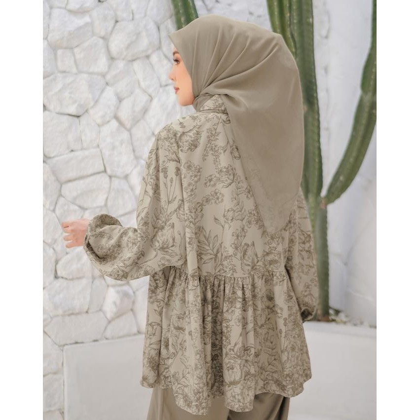 Arsscarf Amelia Tiered Shirt - Mocha