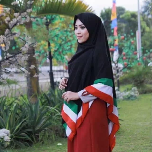 Jilbab Segiempat Jumbo Besar Syari Hijab Palestina Wolfis Uk.130 - Tom