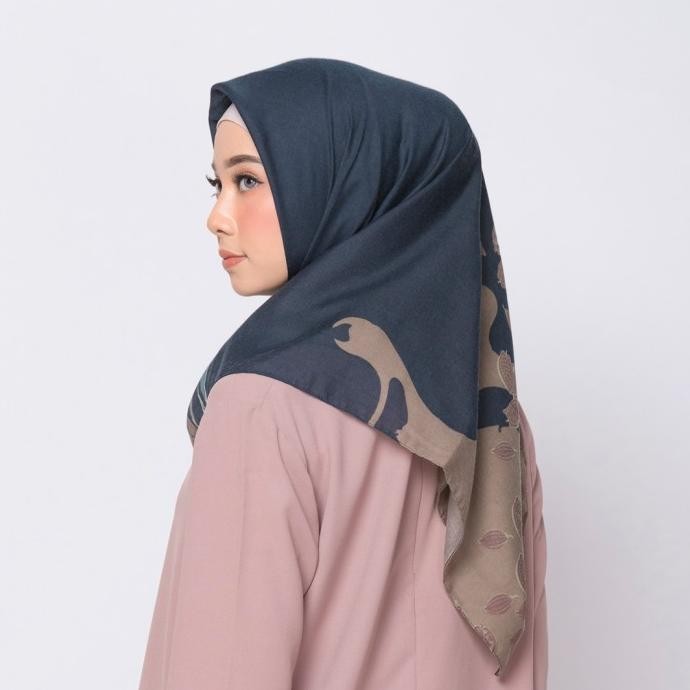Zm Zaskia Mecca - Adonara Navy Scraf Kerudung Segi Empat