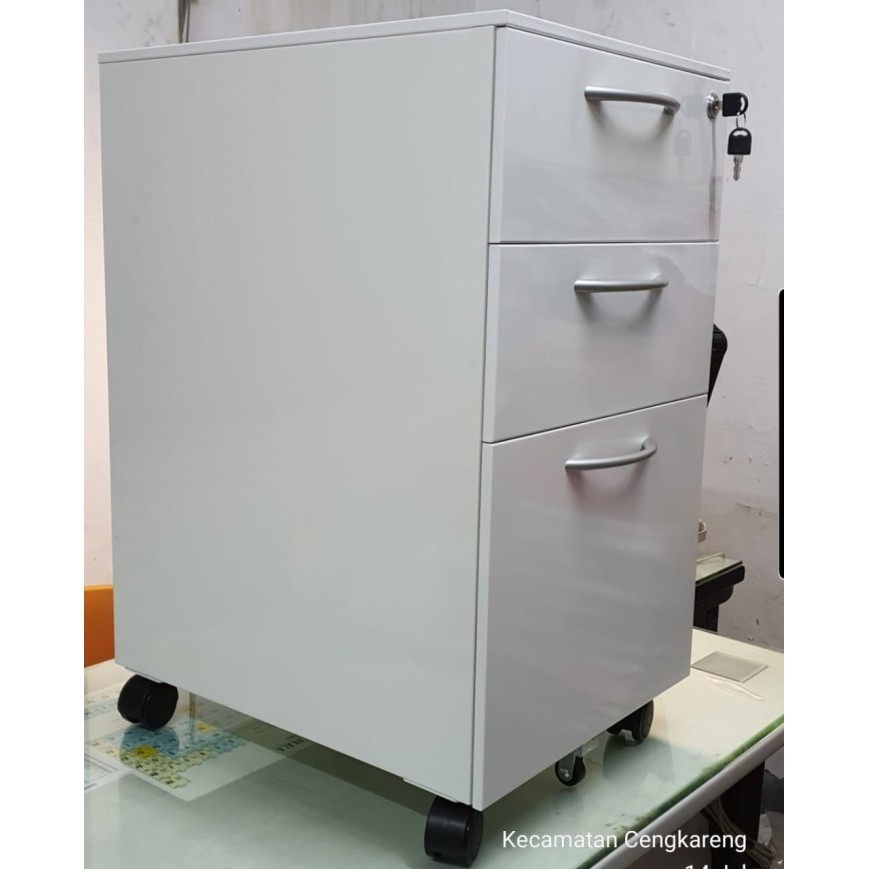 

Drawer Cabinet Lemari Arsip Besi Serbaguna (2 Susun + 1 File) Chantech