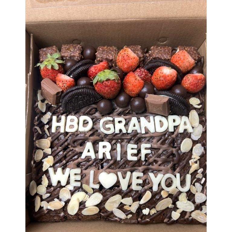 

(Cod) Glam Brownie | Birthday Brownie | Ukuran 20X20 Dan 22X10 Asli