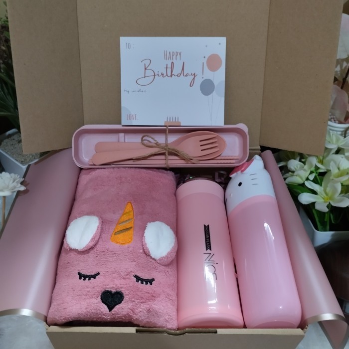 

Dece Hampers Anak Perempuan Anak Remaja Kado Ulang Tahun Gadis Remaja