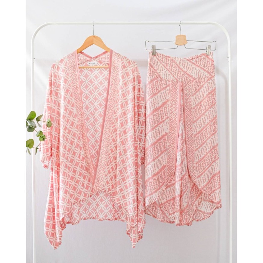 One Set Batik Setelan Batik Wanita Modern Outer Berlengan Tabrak Motif