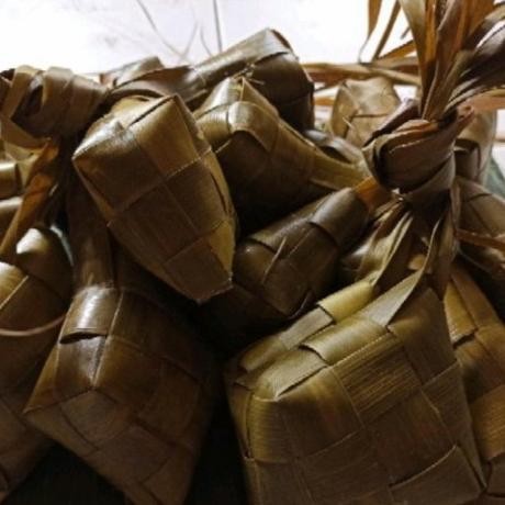 

ketupat matang 10 buah