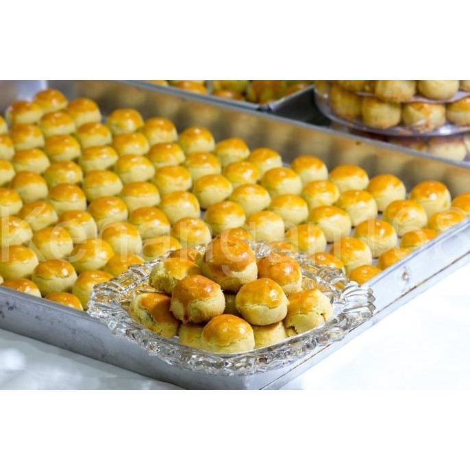 

Kue Nastar Spesial Blue Band ukuran toples 500gram