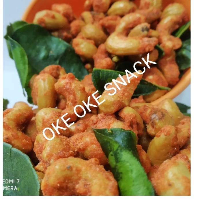 

TERJAMIN Kacang Mede Thailand/Mede Crispy Pedas Daun Jeruk 500Gram
