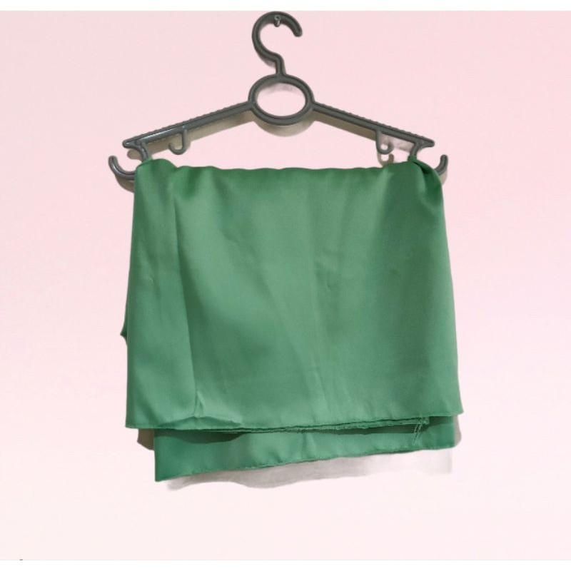 Preloved - Kain Satin 1M (Ambil.Semua)