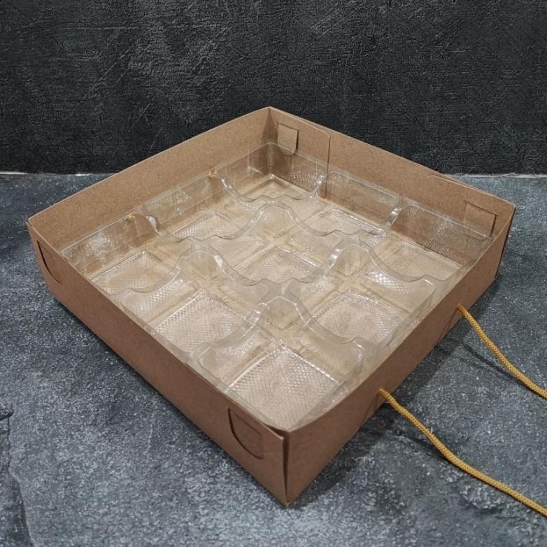 

NEW Dus Kraft Mika 24x24x7 isi 10 pcs / Box Catering Puding Hampers TERLARIS