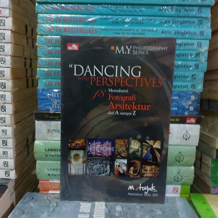 

Buku Original Dancing Perspectives Memahami Fotografi Arsitektur Dari
