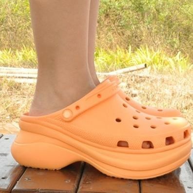 Crocs / Crocs Bae Clog / Crocs Wedges / Crocs Wanita /Crocs Hak Tinggi