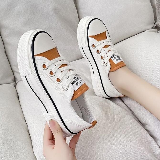 Gudang Tas -Sneaker High Heels Sepatu Wanita Import Kulit Putih Slip