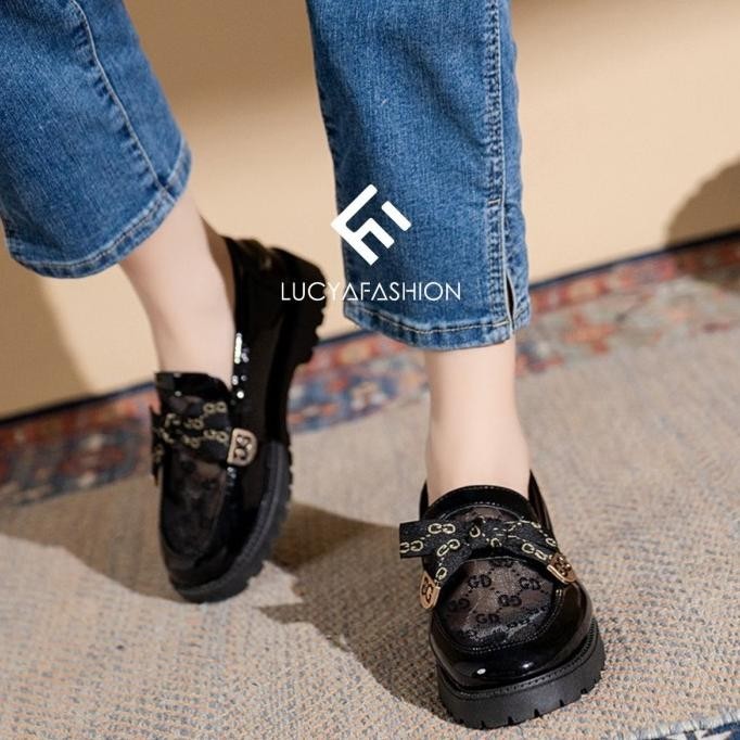 0972 Sepatu Docmart Wanita Import Kekinian Gaya Korea Model Terbaru