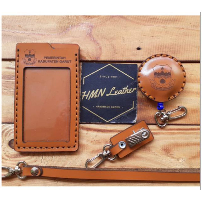 

BARANG TERLARIS Id Card holder + Yoyo Id / Free Grafir Logo dan Nama