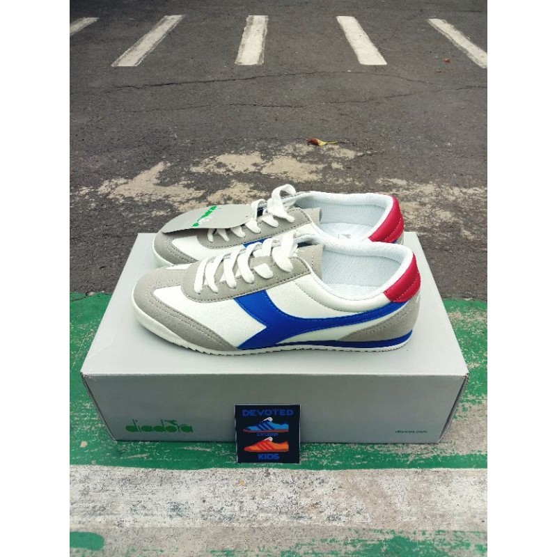 Diadora Durano