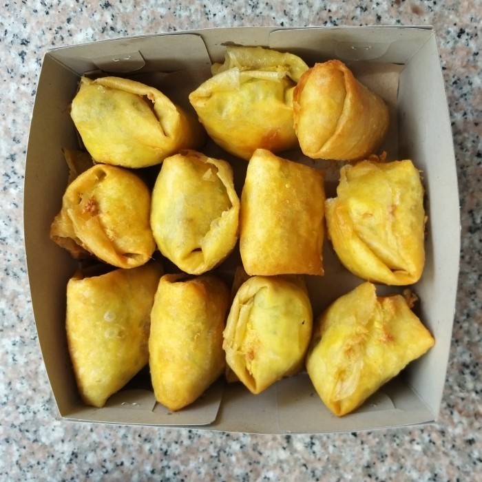 

Uinn - Frozen Food 1 Martabak Telor - Snack Box - Kue Tradisional