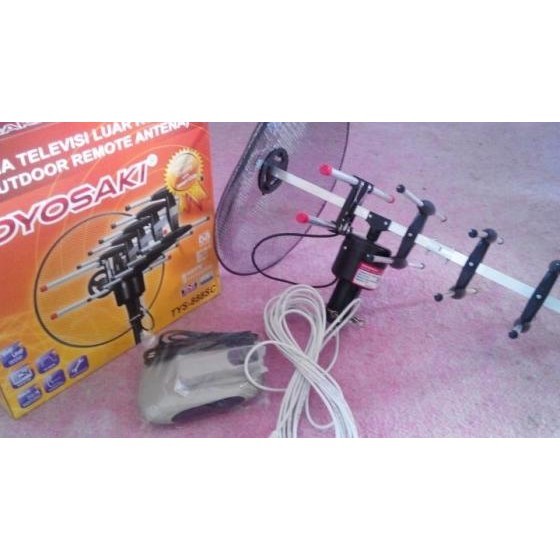 Berkualitas| Toyosaki TYS888SC Antena TV Digital Analog Booster Model Mini Parabola