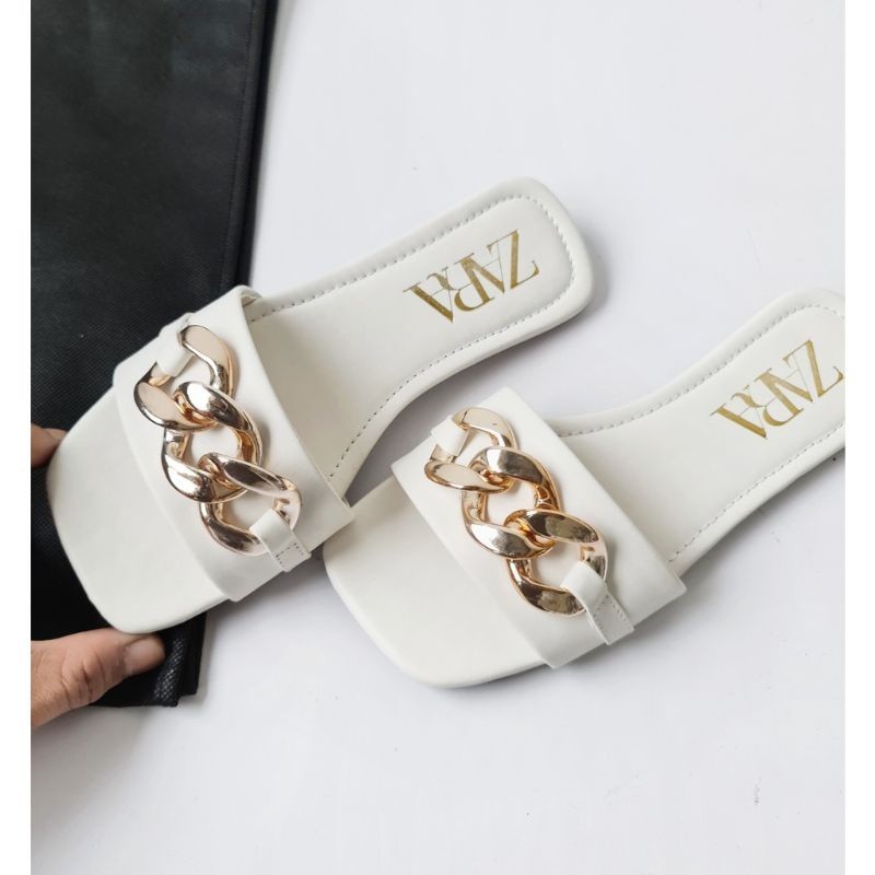LEBARAN SALE 4.4 Sandal Flat Zara Sandal Zara Teplek Sandal Zara Wanita Terbaru Motif Rantai