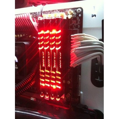 Ram Avexir Ddr3 Core Red Pc12800 16Gb (2X8Gb) Dual Channel