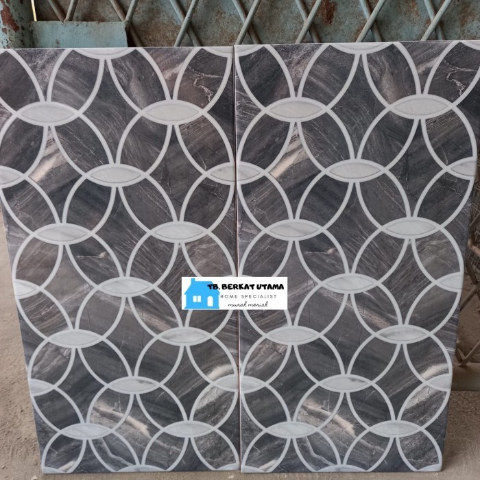Keramik Dinding 30X60 Glossy Abu Hitam Putih Lingkaran Mandala