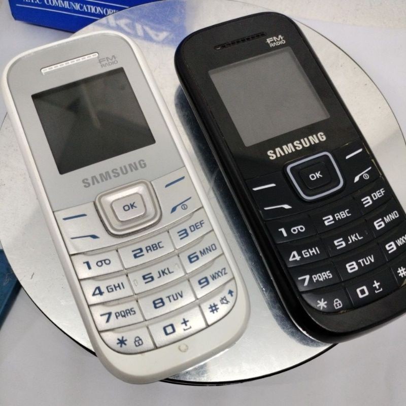 HP SAMSUNG GSM type GT E1205/hp jadul/Samsung jadul