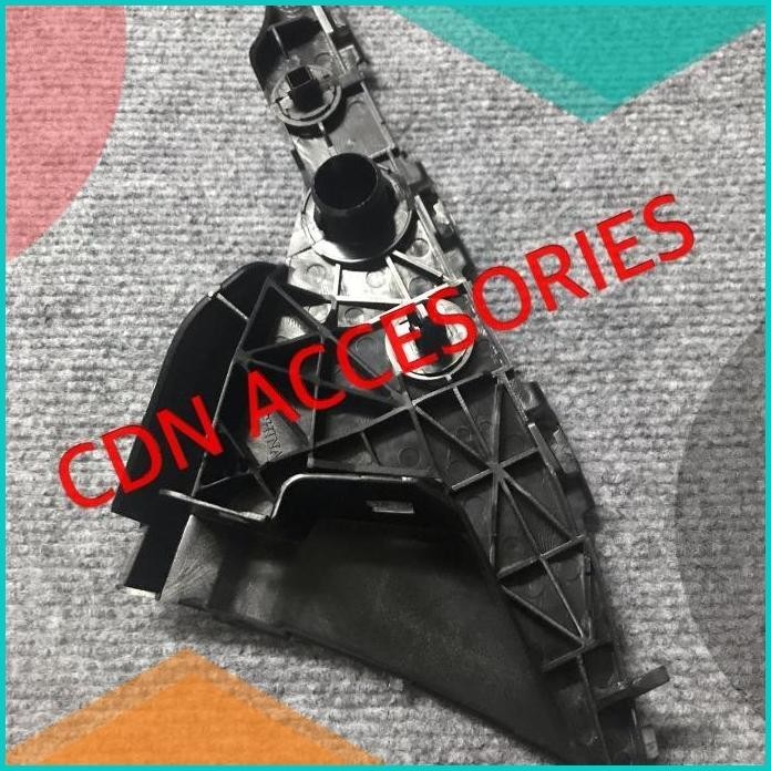 Bracket Bumper Rear / Breket Bemper Yaris 19F3B2024 suffix judul