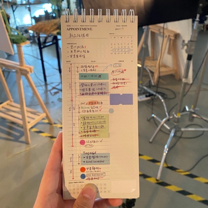 

PROMO Buku Journal Agenda Daily Weekly Planner Spiral Standing Estetik