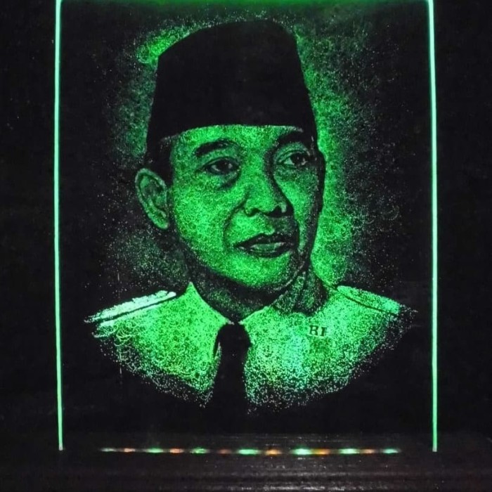 Lukisan Kaca/Grafir Glass,Souvenir Unik Lukisan,Gambar Foto,Kado Unik