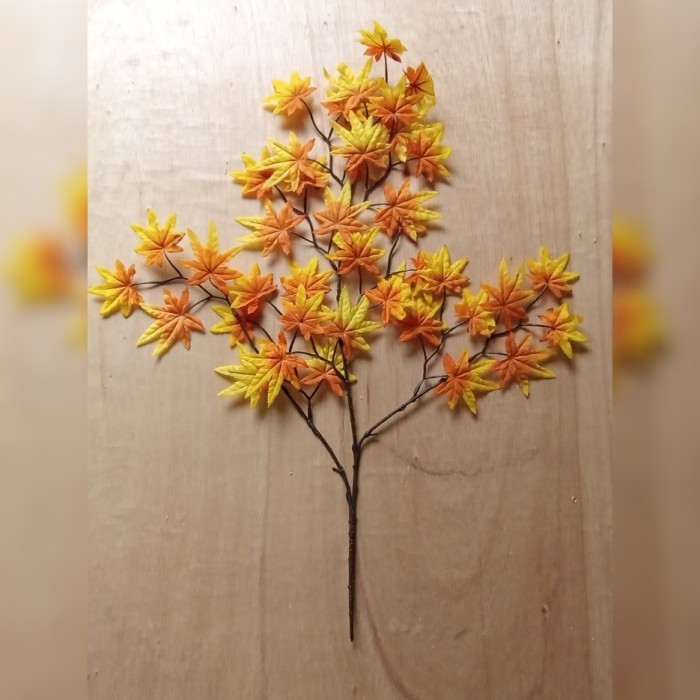 Daun Maple Artificial Dekorasi Pohon Hias