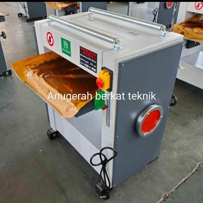 Mesin Planner Duduk Mesin Serut Otomatis Duduk Acewood Oscar