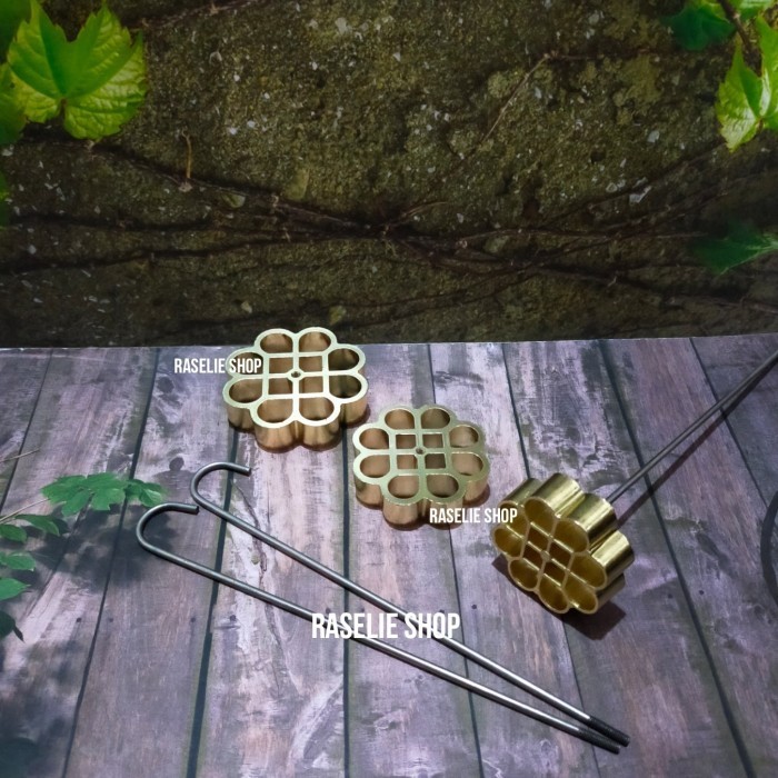 

HL327 Set 3pcs Cetakan Kue Kembang Goyang Loyang Seroja Bunga Bahan Kuningan PROMO SPECIAL