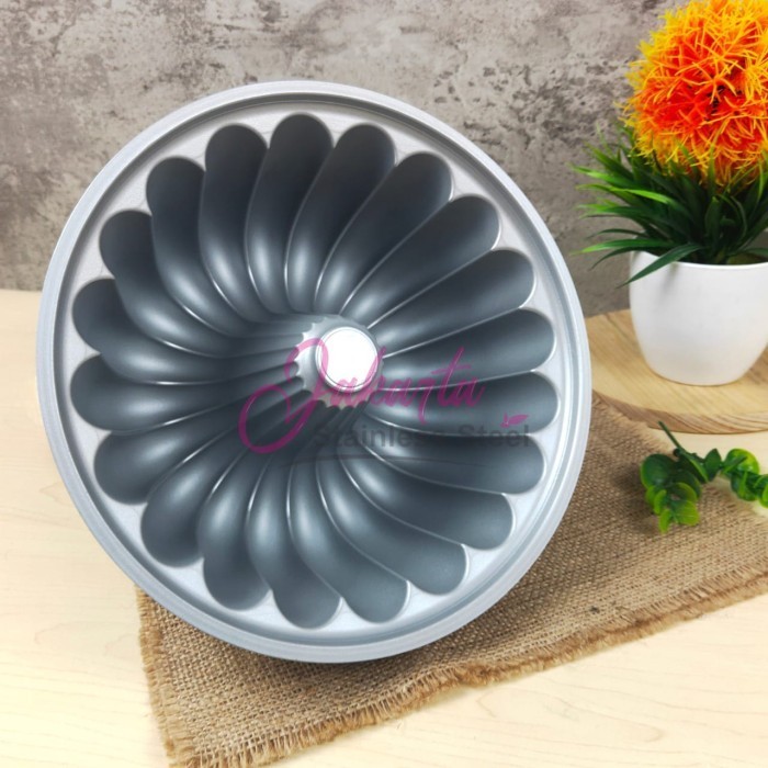 

SH421 CLASSIC PAN LOYANG CETAKAN KUE BOLU ANTI LENGKET ALUMINIUM DISKON