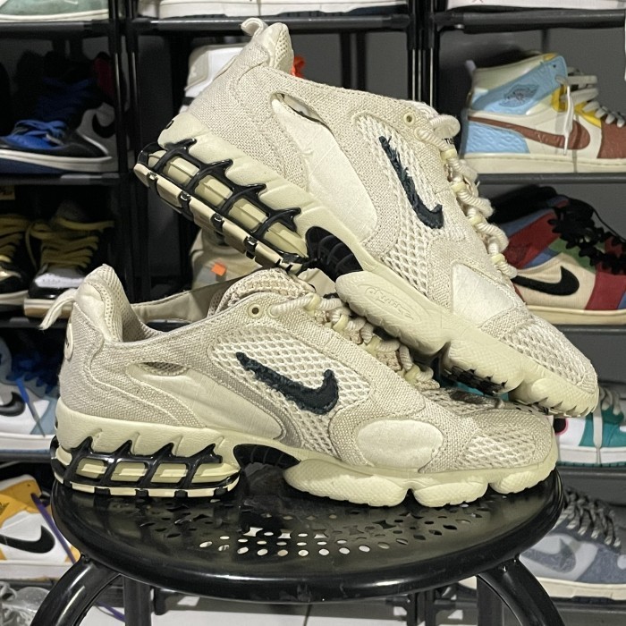 NIKE X STUSSY NIKE AIR ZOOM SPIRIDON CAGE 2 STUSSY FOSSIL