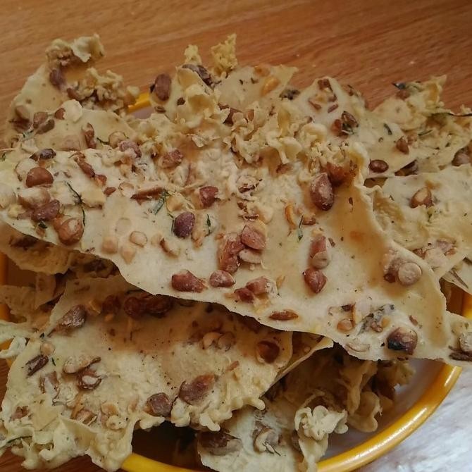 

READY STOCK PEYEK/REMPEYEK KACANG/ REMPEYEK KACANG DAUN JERUK/ GURIH/ ENAK/ RENYAH !!!!!