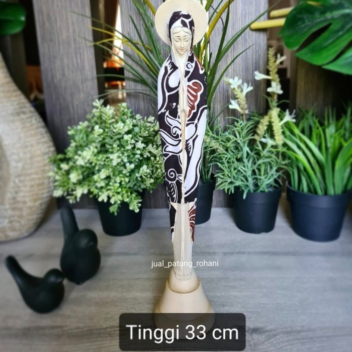 Aba Patung Maria Berdoa Kain Jawa 33 Cm