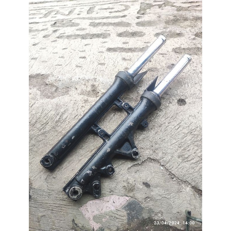 bottom tabung shock breaker shockbreaker depan kiri aerox 155 original ori asli second
