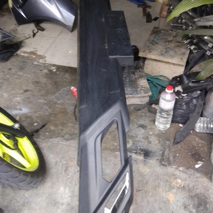 BODYKIT DEPAN INNOVA VENTURER 2021