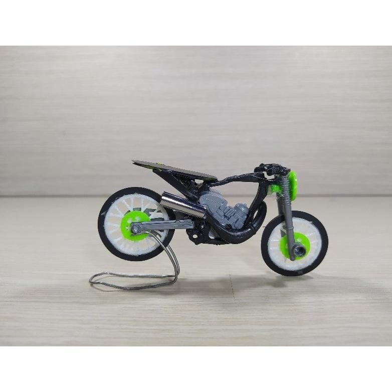 Mainan Motor Drag
