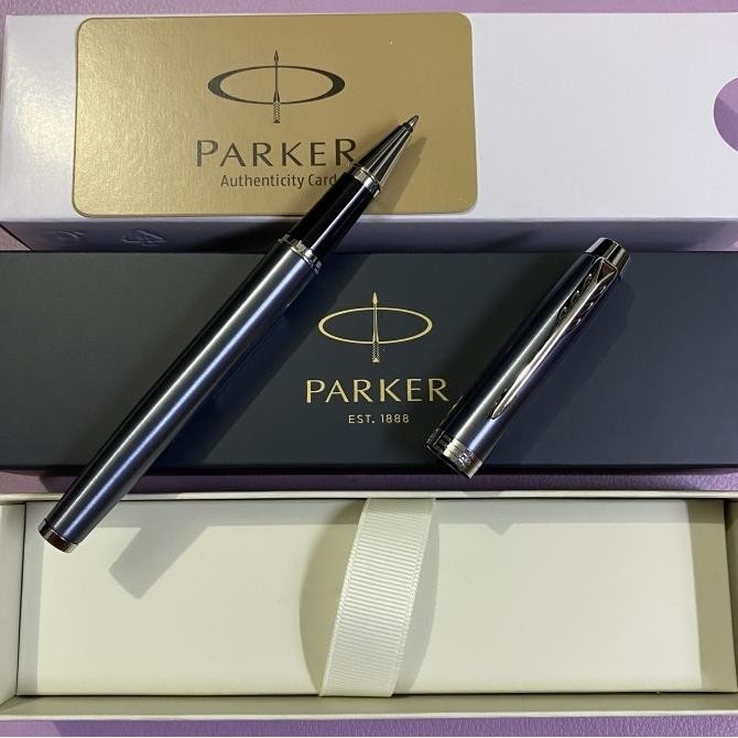 

Pulpen Parker Im New Original Roller Ball light Blue Chrome Tri TA