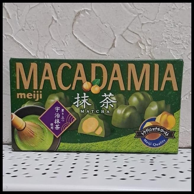 

Meiji Macadamia Matcha