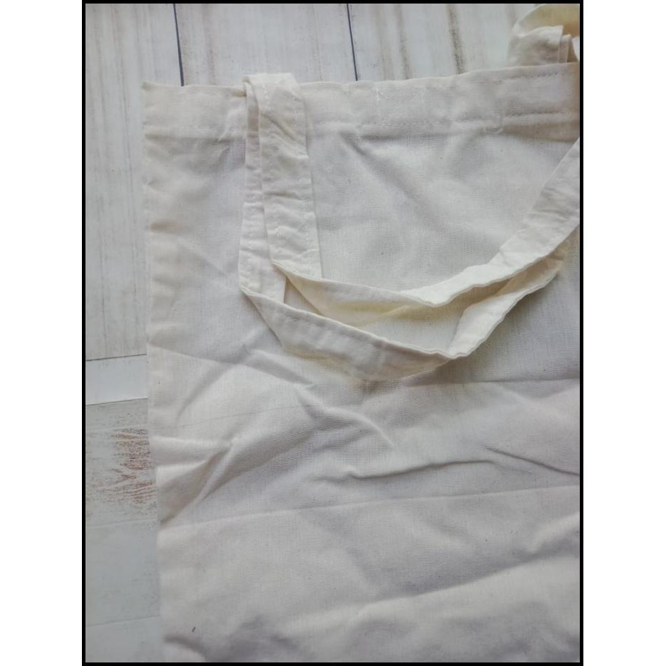 

GRATIS ONGKIR TOTEBAG BLACU POLOS 30X40 GOODIEBAG PAINTING !!!!!!