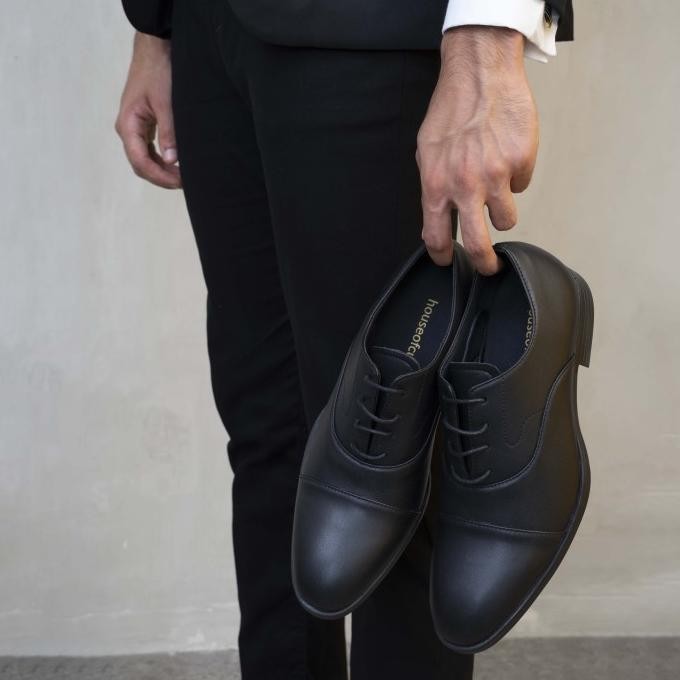 Sepatu kulit pria formal pantofel oxford quarter cap toe hitam
