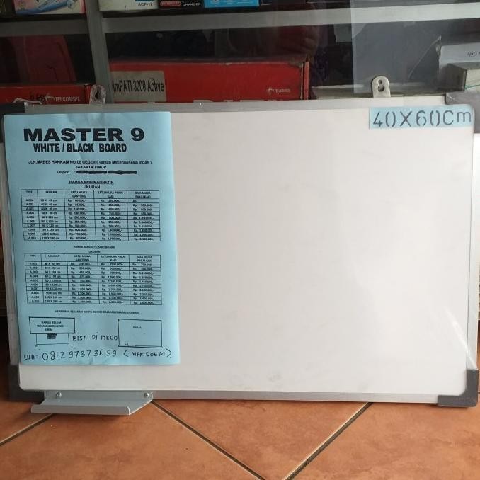 

White Board 40X60 Cm Satu Muka Gantung Non Magnetik