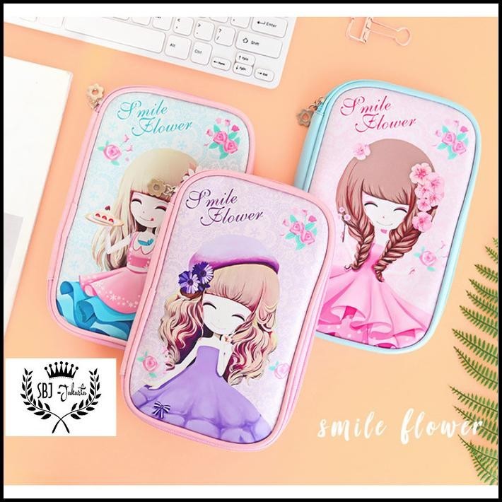 

HOT DEAL TEMPAT PENSIL KOTAK PENSIL SOFTCASE SMIGGLE LOOKALIKE SMILE FLOWER !