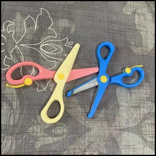 

HOT DEAL GUNTING ANAK - CHILDREN SCISSOR - GUNTING AMAN