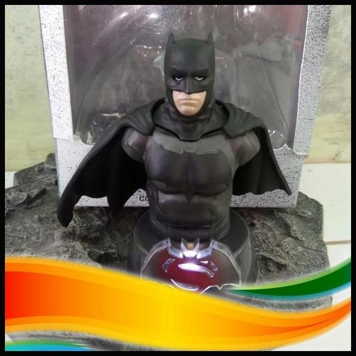 [XDR] BATMAN BUST STATUE