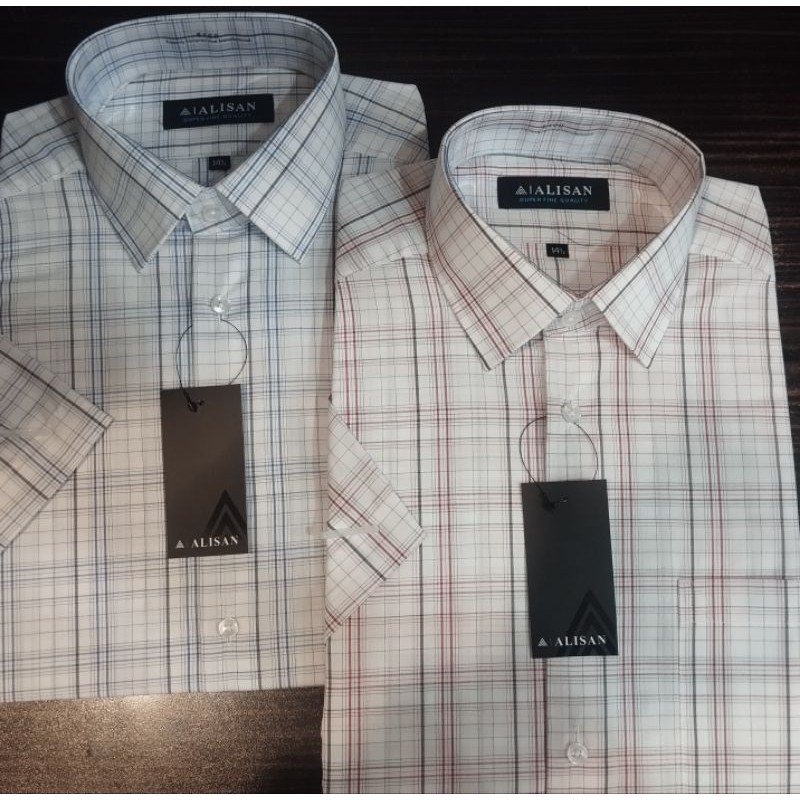 Alisan Kemeja Kotak Reguler Pendek